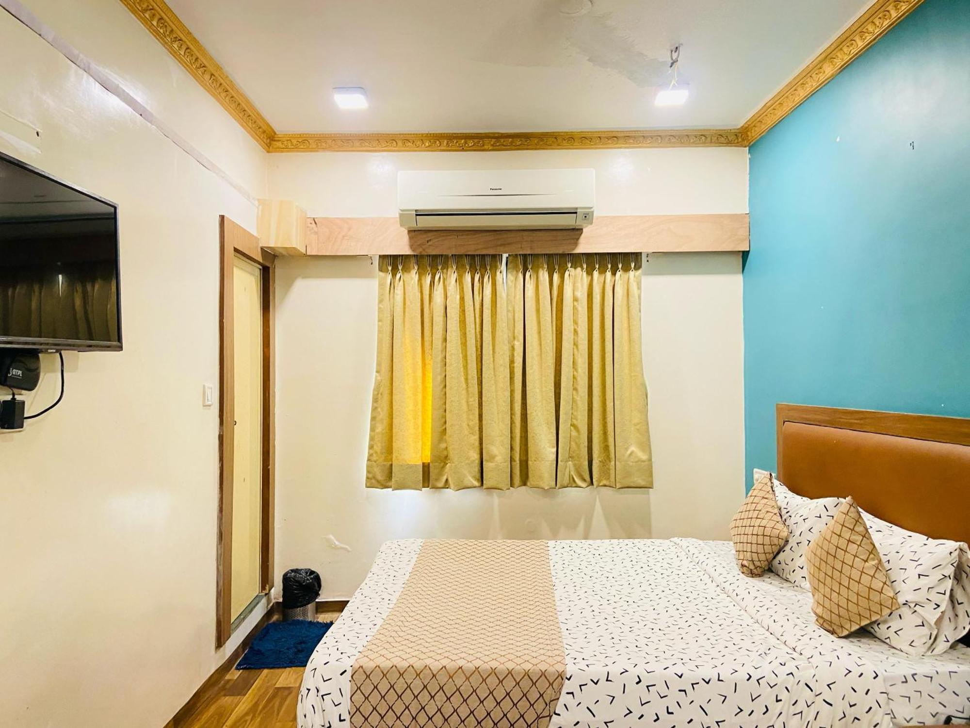 Hotel Abc Satellite Prahlad Nagar Ahmedabad Exterior foto